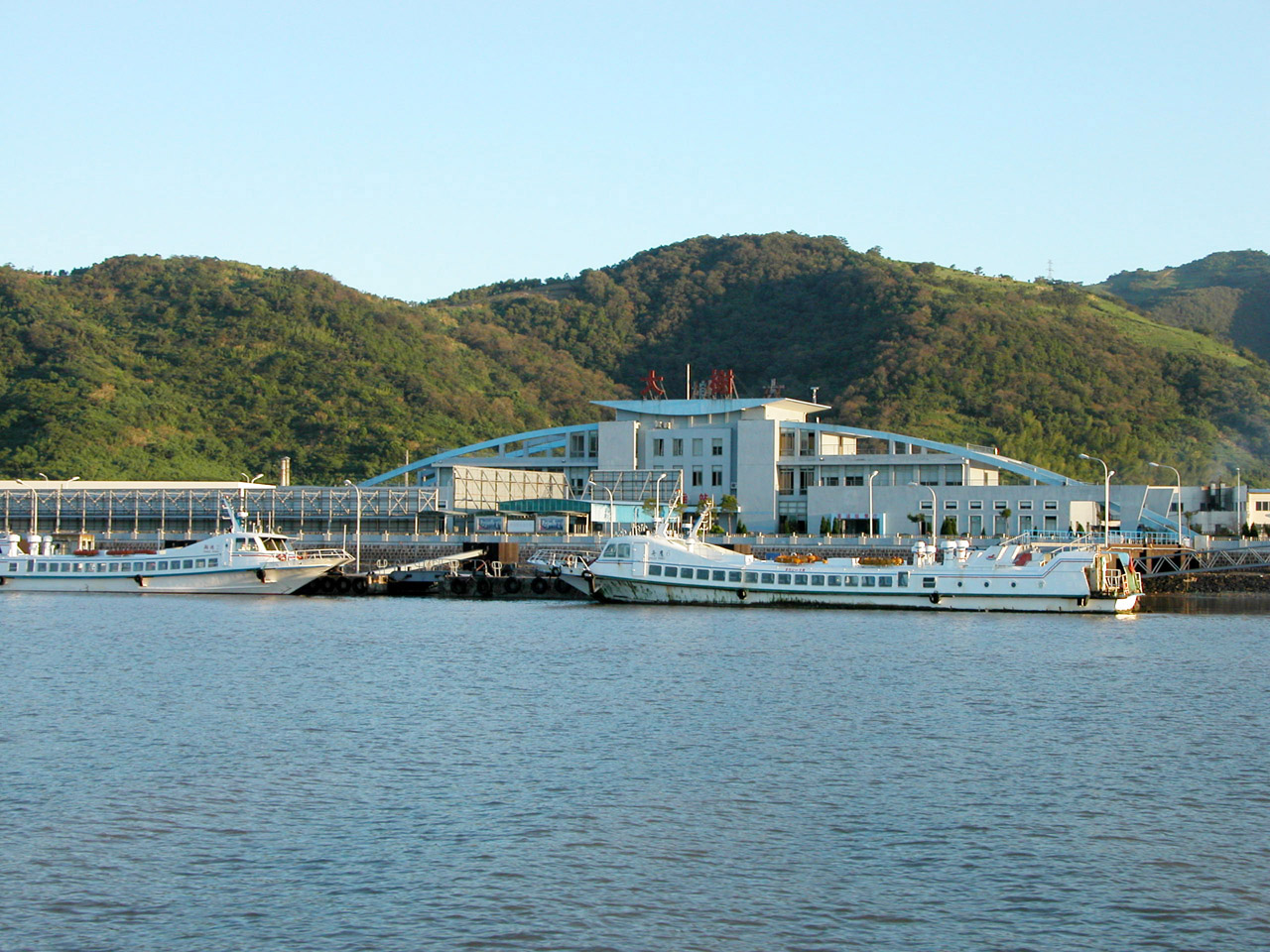  p data-id="go16s9p6zv">宁波大榭开发区于1993年3月经国务院批准