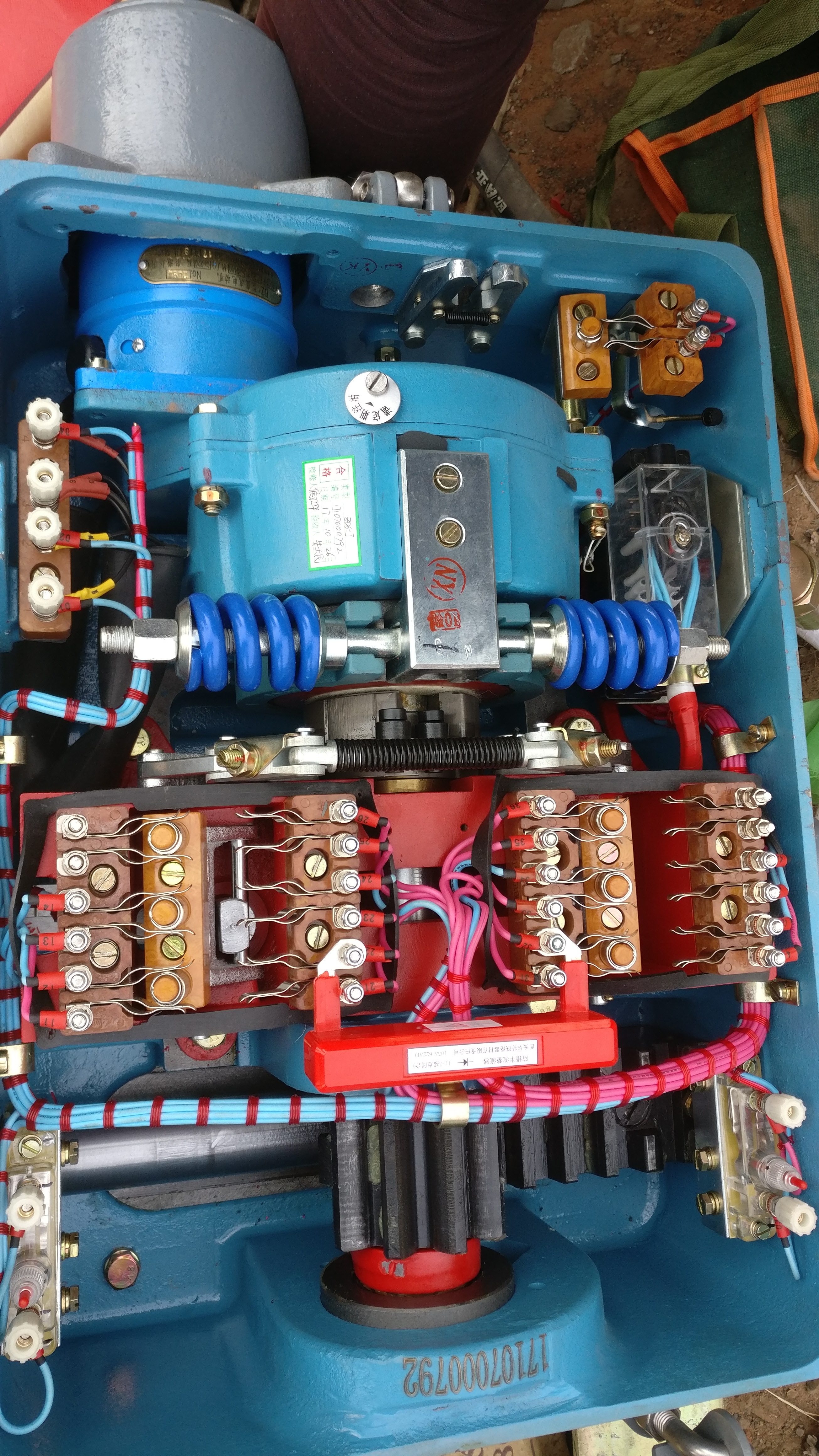 zd6型电动转辙机