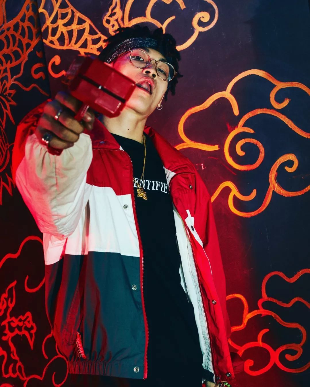  p>阿祺,职业舞者,擅长自由式街舞,是中国hiphop舞团x-crew的成员之一