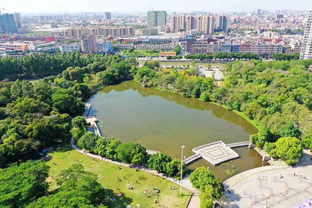  p data-id="tlmnbbe3suua">凤山公园位于东莞市厚街镇 a target="