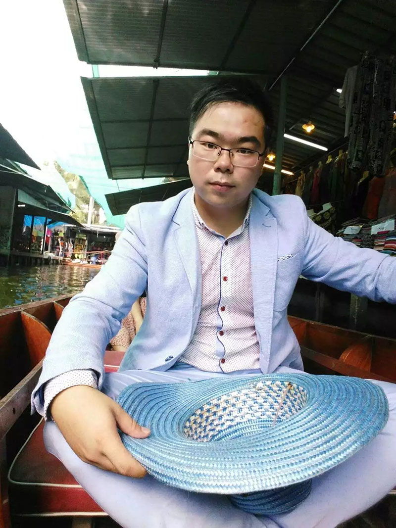 李航:四川武胜人,民盟盟员,问道语文开创