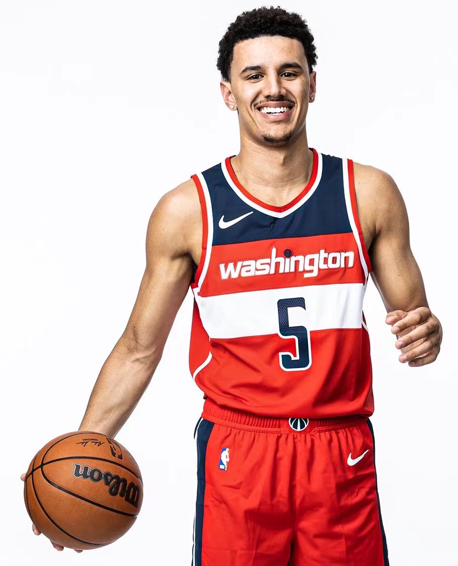 约翰尼·戴维斯