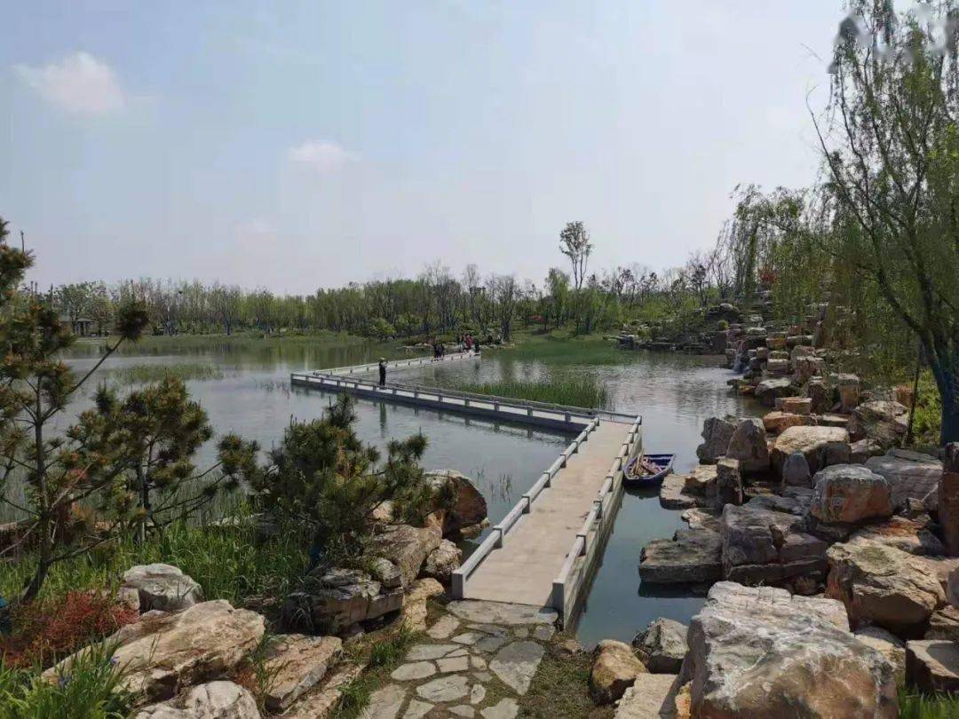  p data-id="seebkmnbepzm">阜阳植物园位于阜阳市城南新区东南角,北