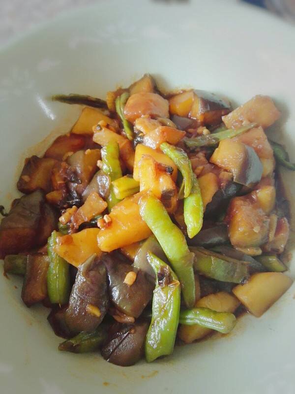 茄子土豆炖豆角