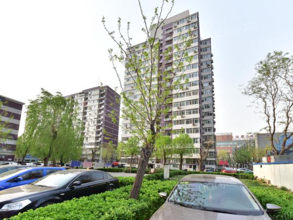  p data-id="gnzylvspib">牡丹园小区社区成熟,环境优雅,美观大方