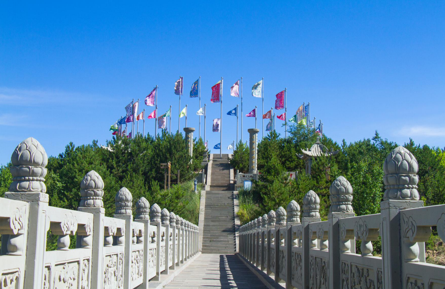 鄂尔多九城宫宫旅游景区