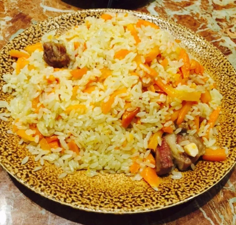 新疆特色抓饭
