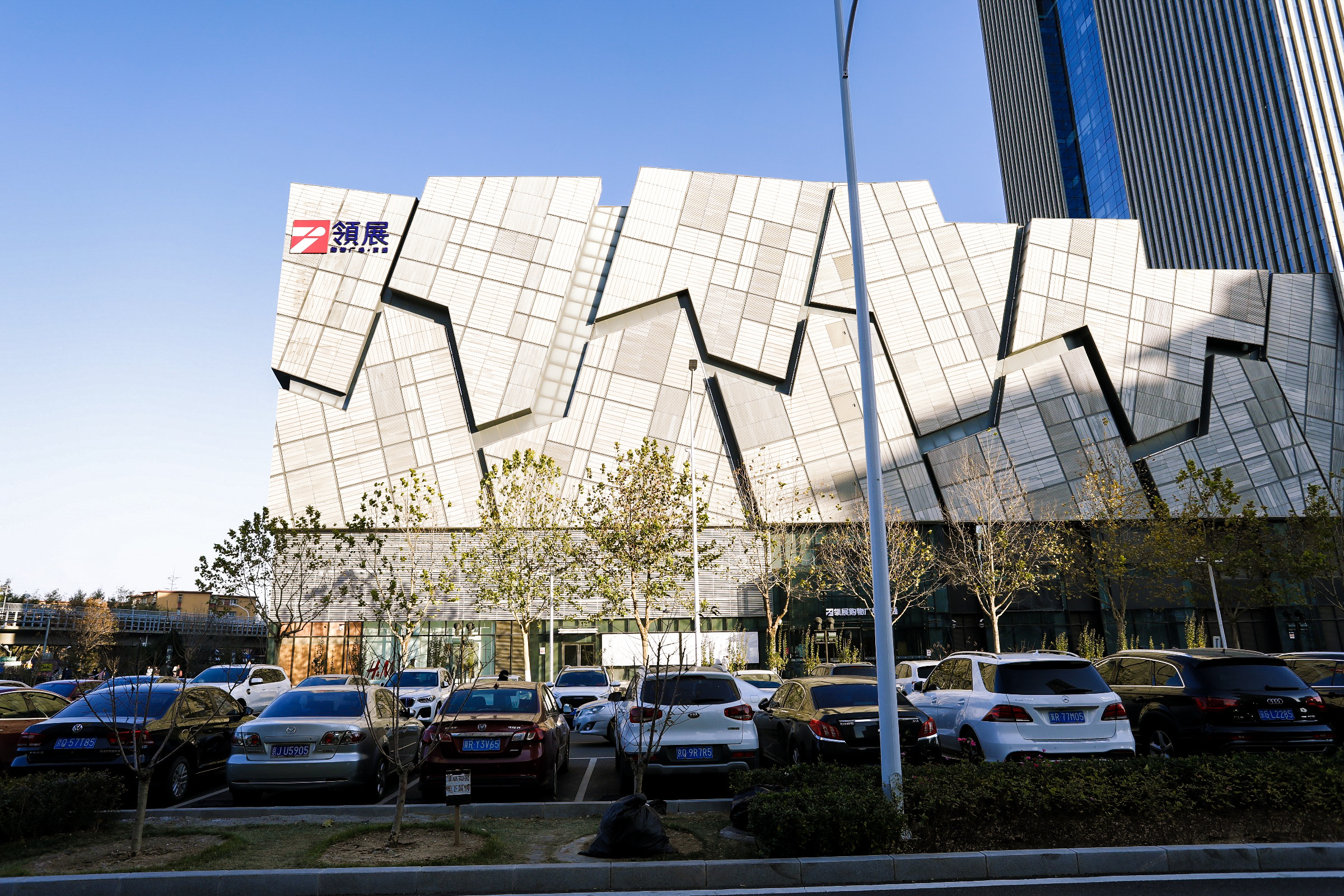  p>领展购物广场·京通(原名京通罗斯福广场)位于北京市通州区梨园