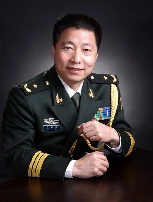 航天英雄杨利伟：18年前濒死26秒的背后，是鲜为人知的辛酸_百科TA说