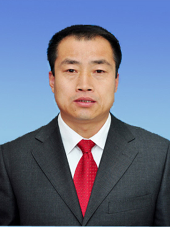 白华,男,1972年11月出生,内蒙古通辽人