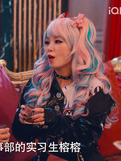  p data-id="tolzekaol2gn">榕榕(lisa),女,别名丽萨,网络剧《 a