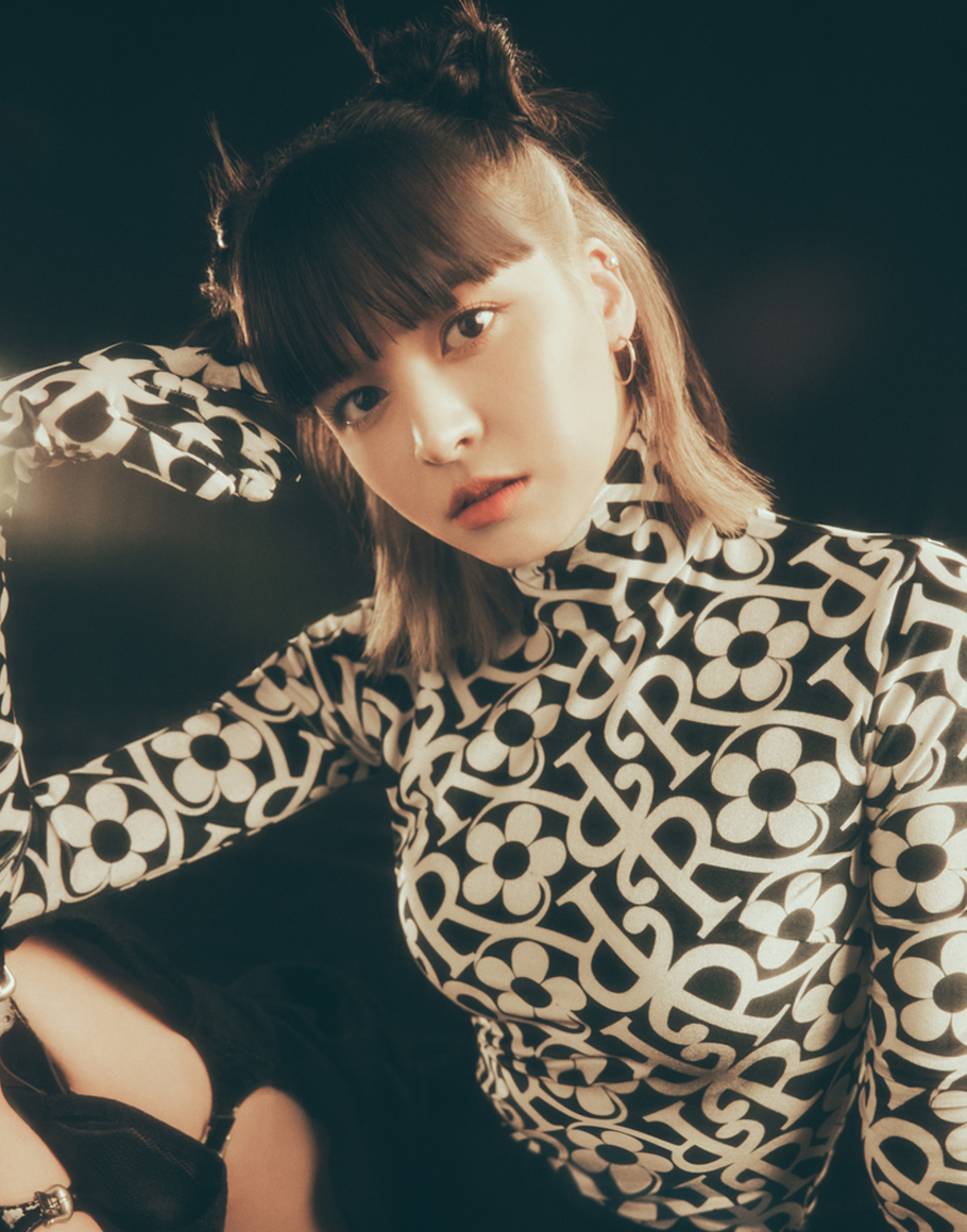  p>lily,2002年10月17日出生,歌手,女子演唱组合 a target="_blank"