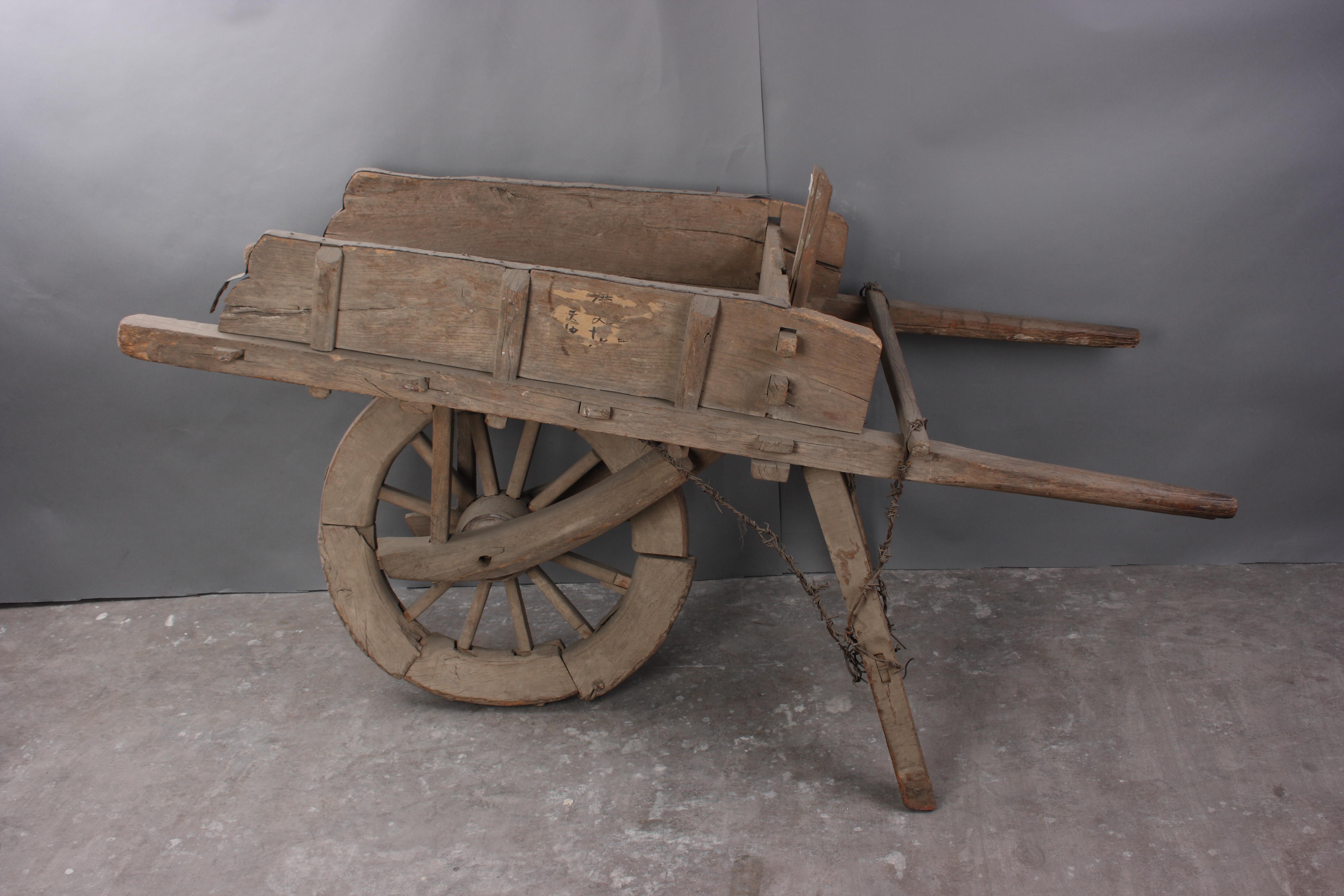 1941年马本斋的母亲白文冠被捕时坐的小推车