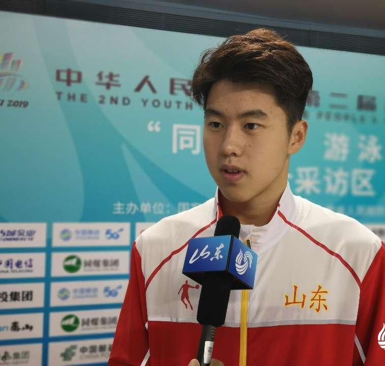 1zi5">程龙,男,2000年5月25日出生于山东省济南市,中国男子游泳运动员