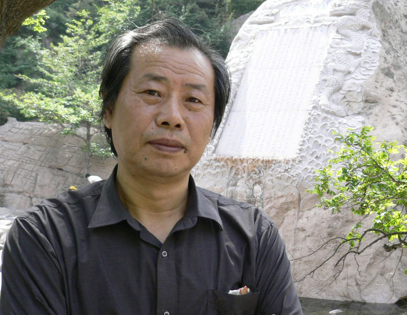 李志明