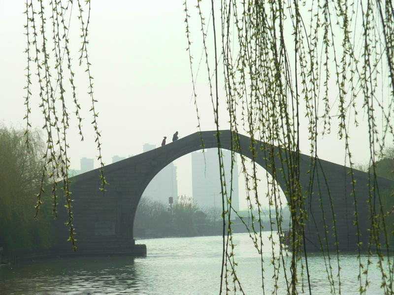  p>三里桥,位于苏州 a target="_blank" href="/item/吴江区/2290117"