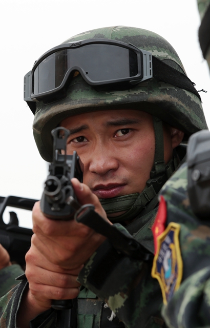 雪豹突击队之枪王