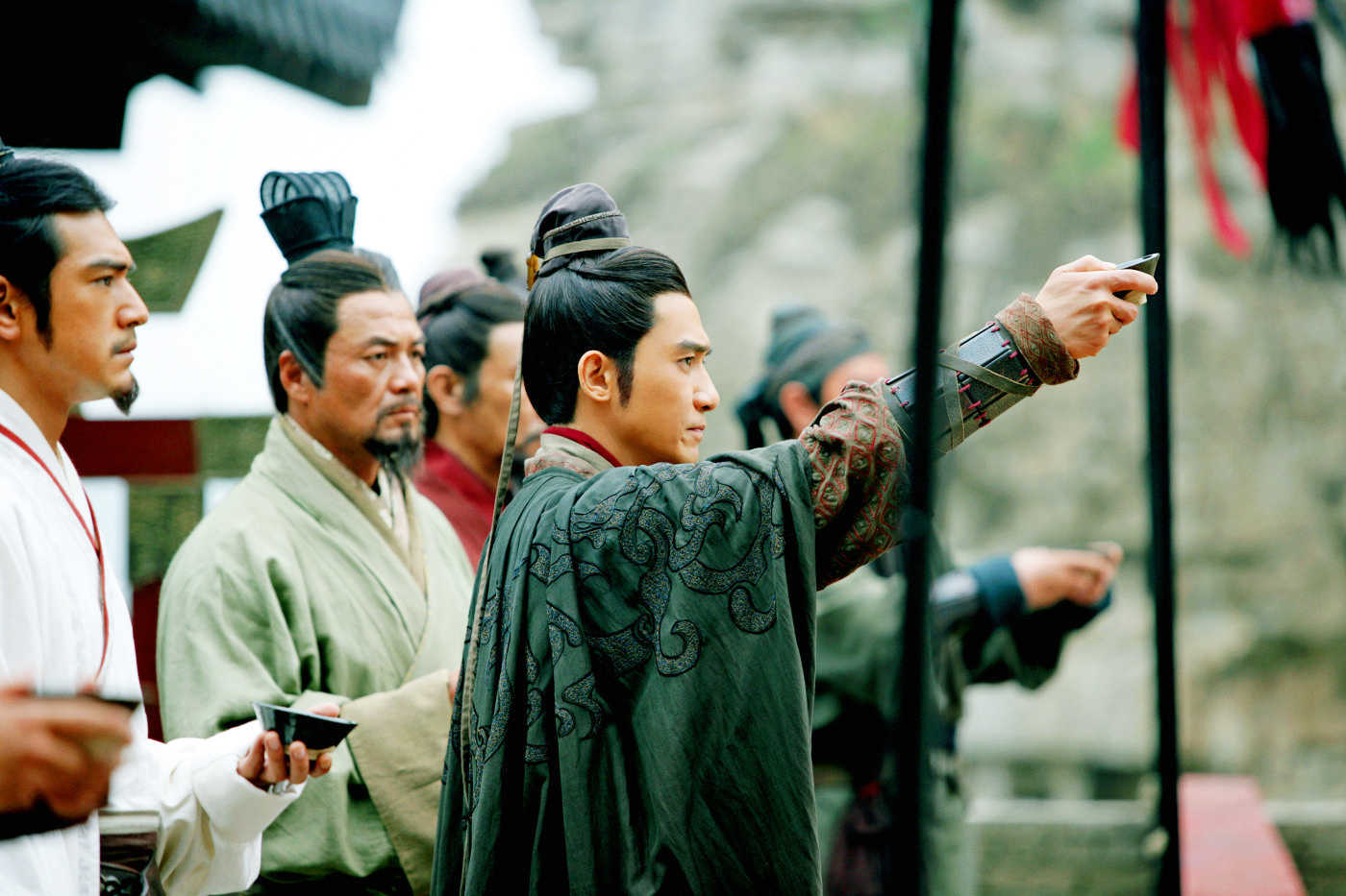  p>《赤壁(下)》是由 a target="_blank" href="/item/吴宇森/530741"