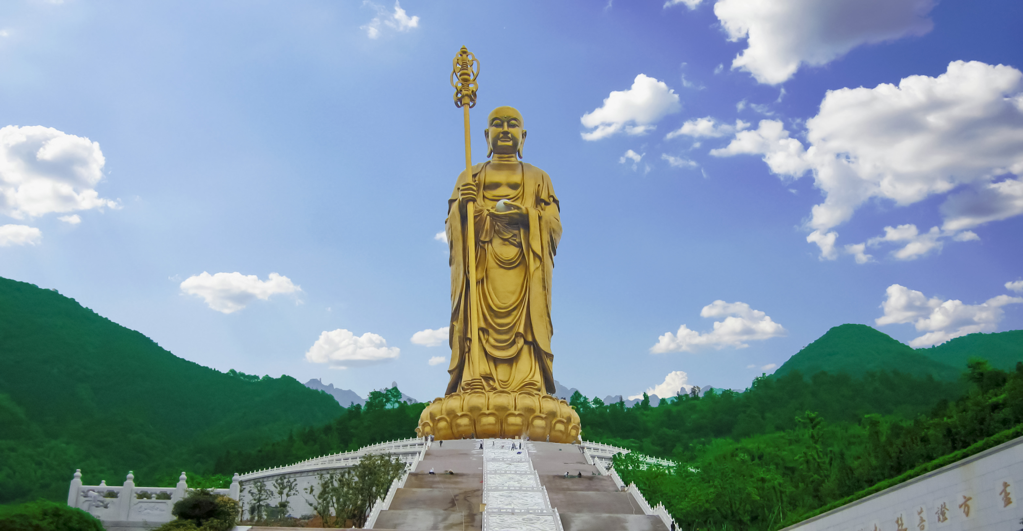 九华山九十九米高地藏菩萨露天铜佛像