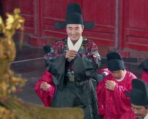 中国历史第一位权倾朝野的宦官，他让明朝由盛转衰_百科TA说