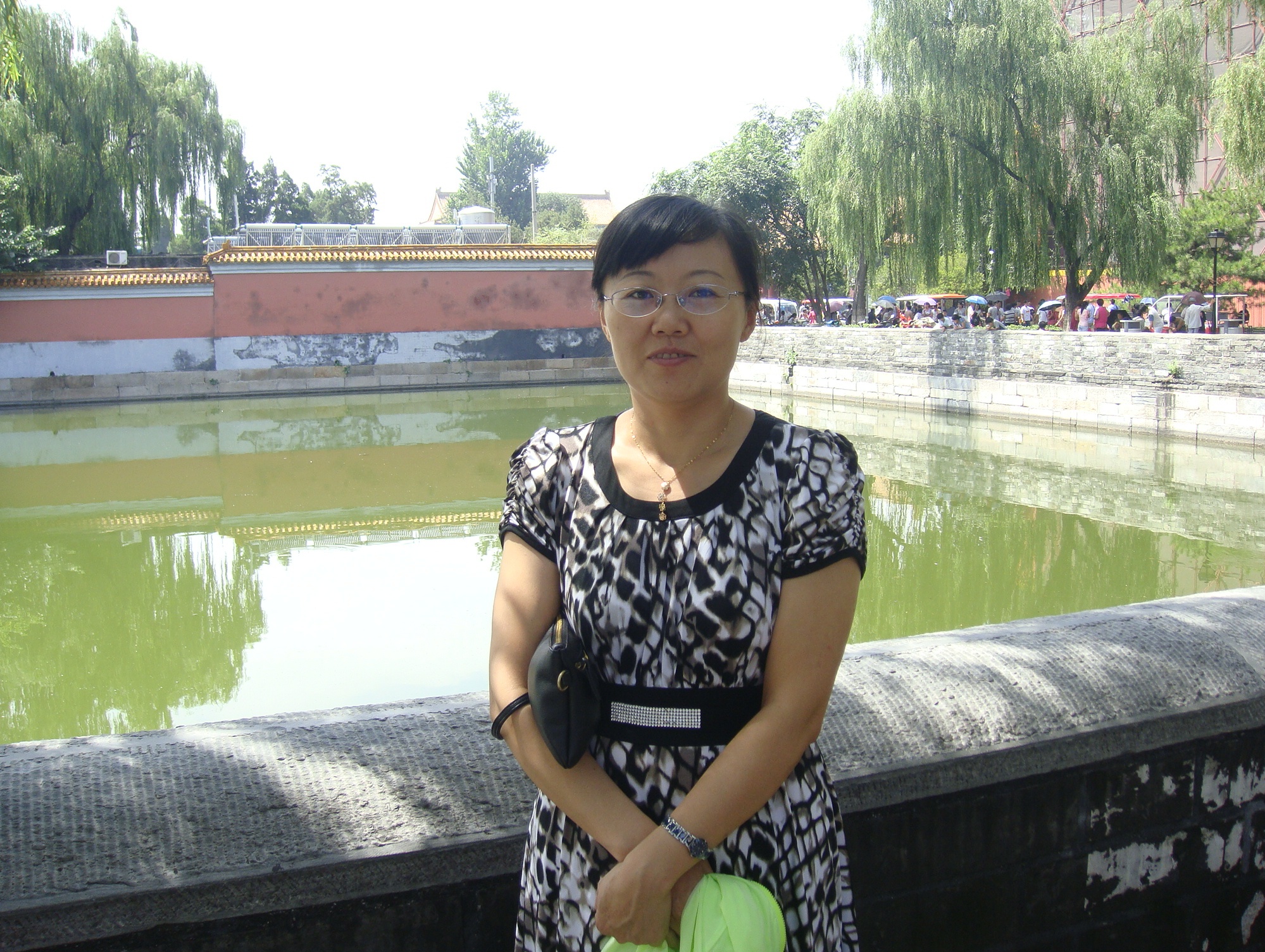 陈百玲