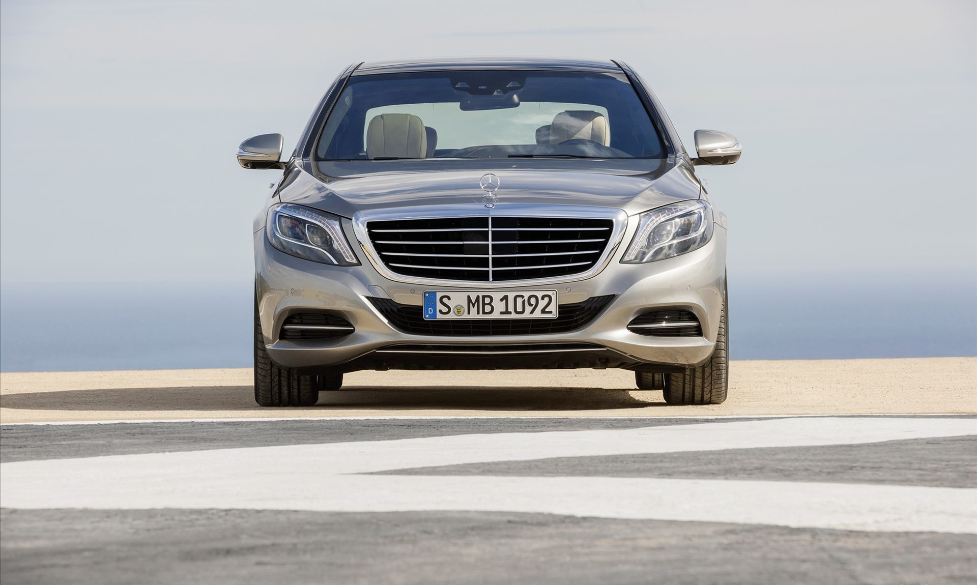 data-lemmaid="7833086">梅赛德斯-奔驰 /a>(mercedes-benz)是世界