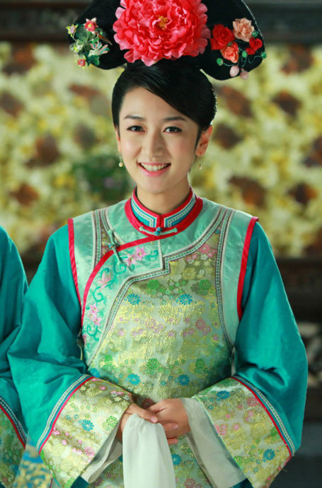  p>于莹莹,1989年5月5日出生于黑龙江省哈尔滨市,中国内地女演员,毕业