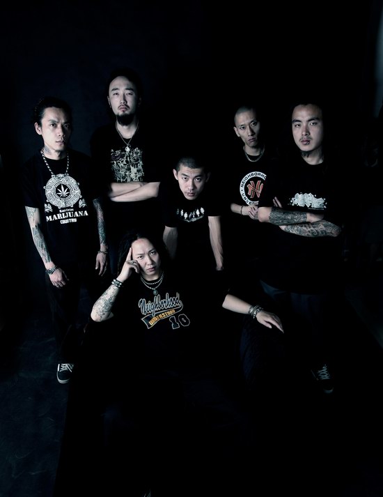  p data-id="go0hqdni81">夜叉乐队,中国内地乐队,由主唱胡松,吉他