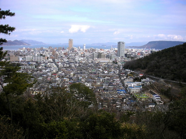  p>香川县位于日本西南四国岛的东北部,是 a href="#" data-lemmaid="