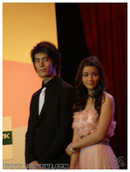 又名《新凤凰血》,由 a target="_blank" href="/item/颂恩·宋帕山