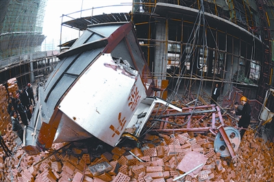 9·13武汉电梯坠落事故