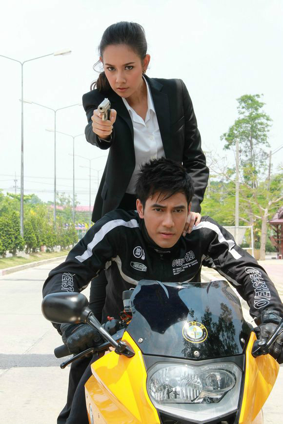 《女保镖2013》是由tongsit sodakoht执导的动作剧, a target="_blank