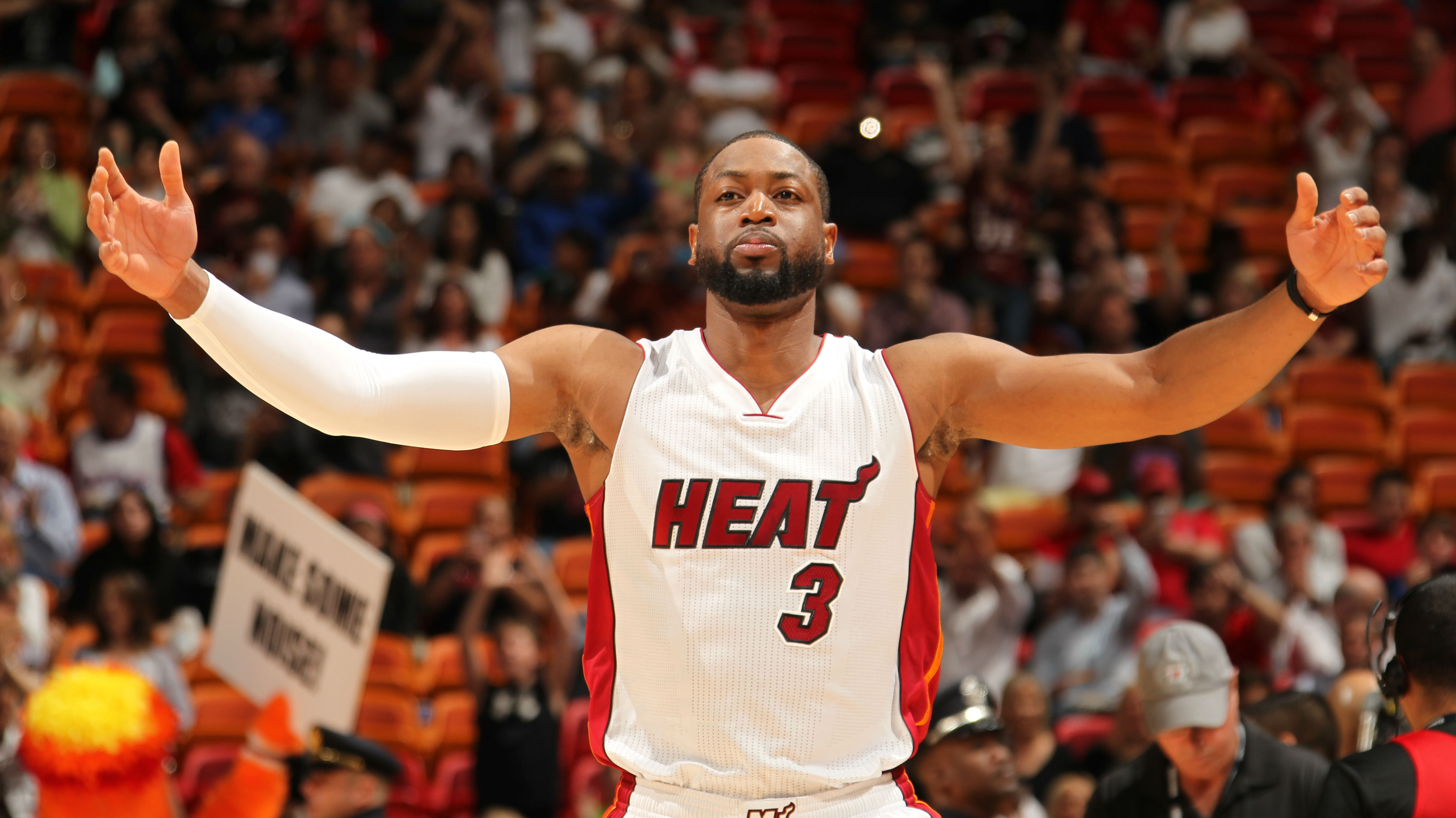  p>德怀恩·韦德(dwyane wade),1982年1月17日出生于美国 a target="