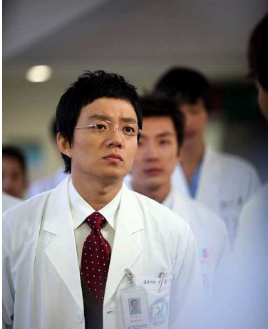  p>《外科医生奉达熙》是韩国sbs电视台于2007年1月17日首播的电视剧