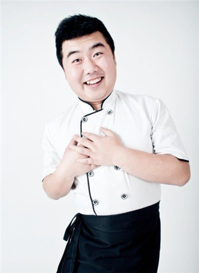  p data-id="gnwgyo1a7w">李晓,出生于1987年12