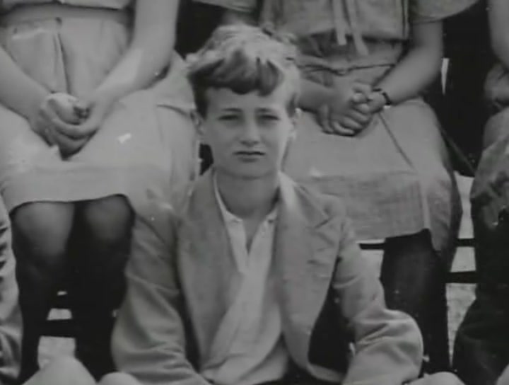 id="gnyum66dl1">保罗·爱丁顿( a target="_blank" href="/item/paul