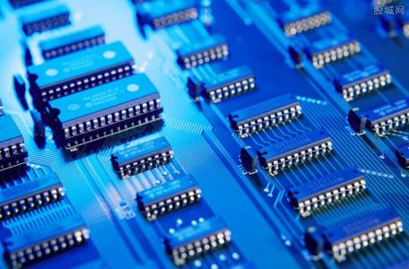 电阻率约在1mΩ·cm～1gΩ·cm范围内),可用来制作半导体器件和集成