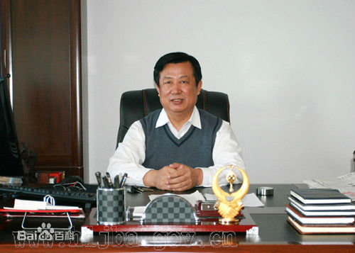  p>范玉新,男,汉族,1956年9月出生,辽宁省黑山县人,专科学历,1989年9