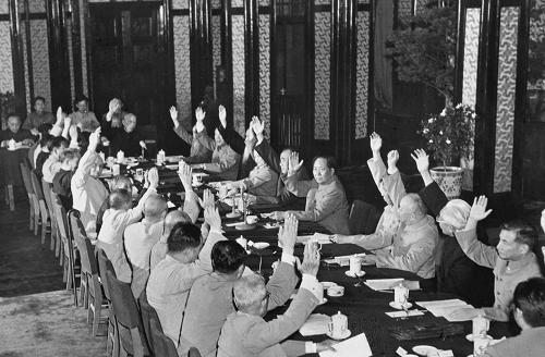  p data-id="go0mwnjozd">第一届全国人民代表大会第一次会议于1954年