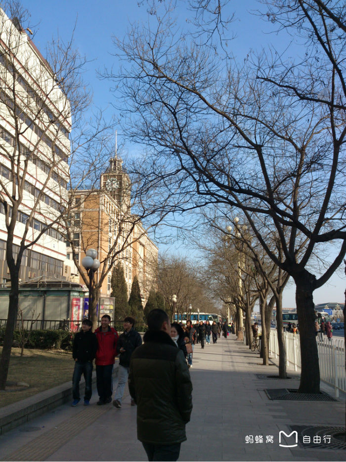 为横贯中国首都城区的东西中轴线路,也是中国历史上著名的街道之一