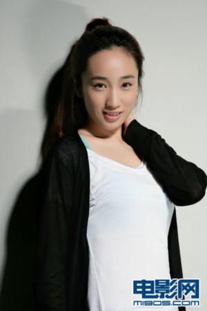 goi11ln">李艳,女,本科学历,中共党员,吉林长春人,为浙江电视台主持人