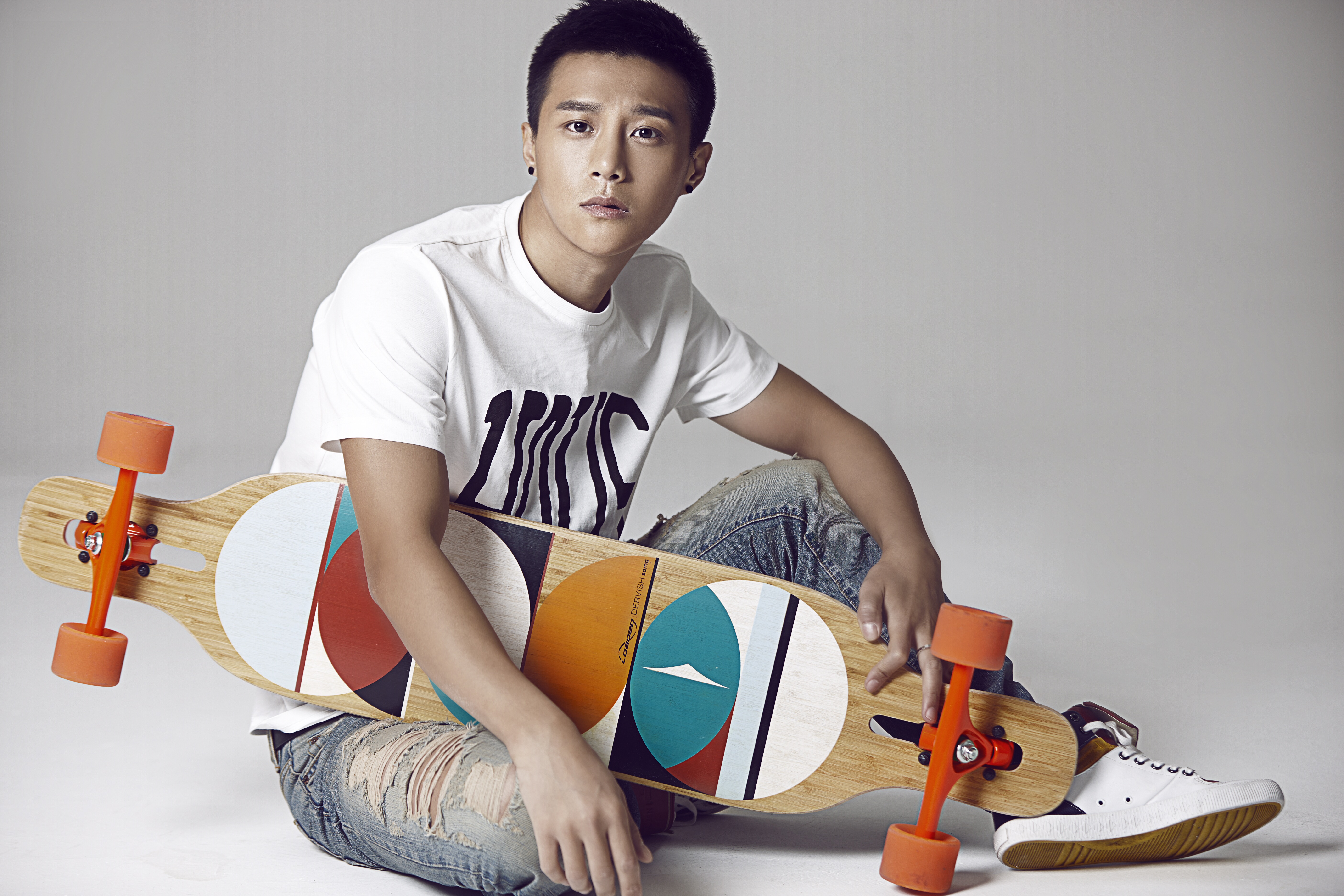 young),原名王柯达,出生于山西省太原市,中国内地影视男演员,毕业于 a