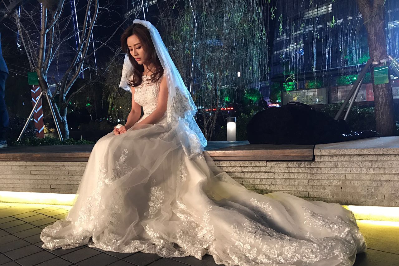  p data-id="go0lnks1n3">周梓言( i>曾用名周子茵 /i>),1983年9月10