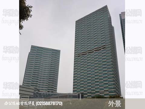 嘉里城位于浦东花木核心地段,交通十分便利,出门即是地铁七号线花木路