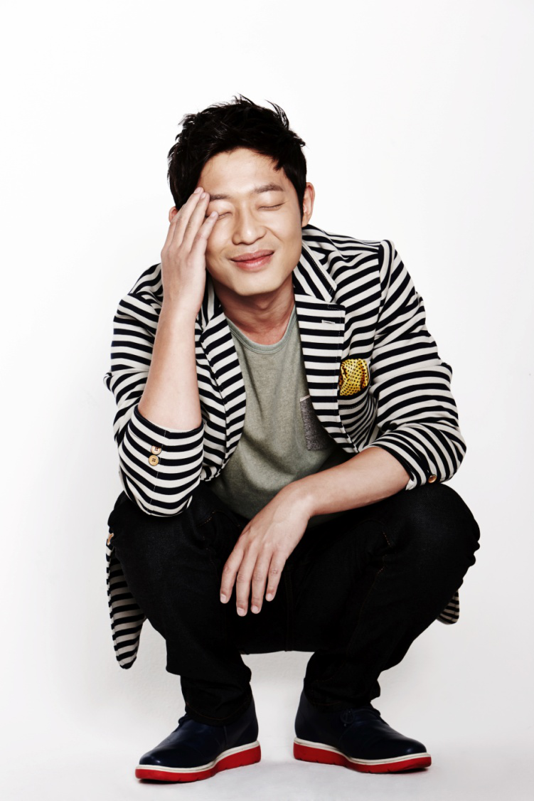 zwvzuv">韩立,出生于山西,毕业于北京师范大学艺术系,中国内地男演员