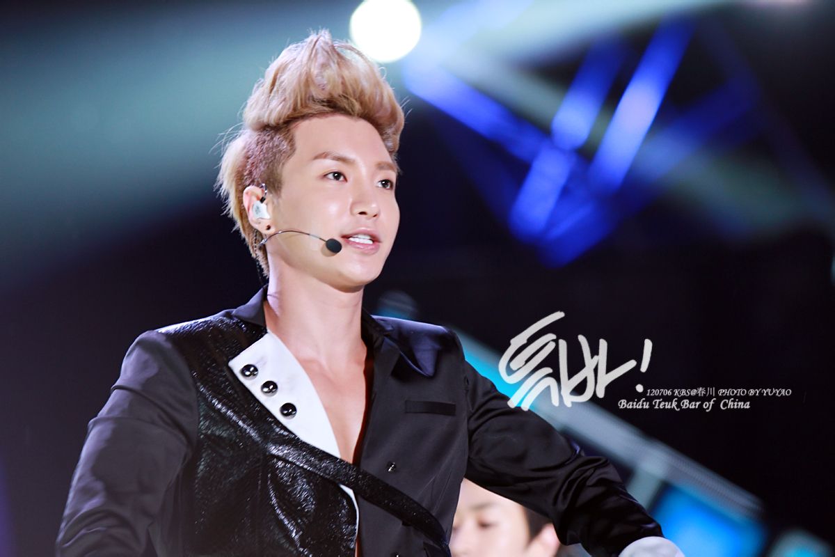 演员,韩国男子组合 a target="_blank" href="/item/super junior">