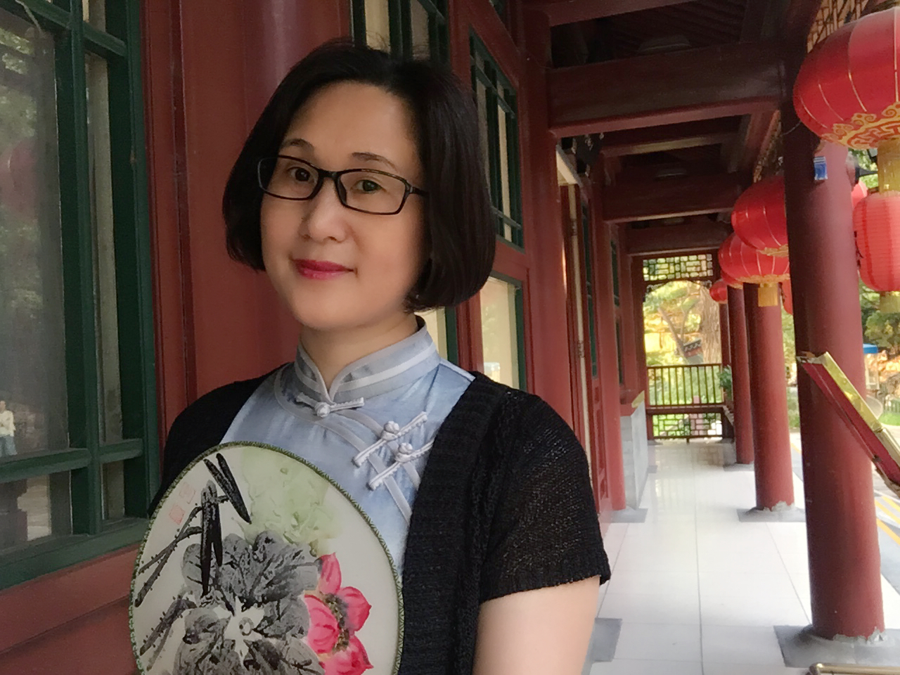 tzbsjls1g8om"> span class="psl-tag">谭俊珊 祖籍湖北十堰,职业画家