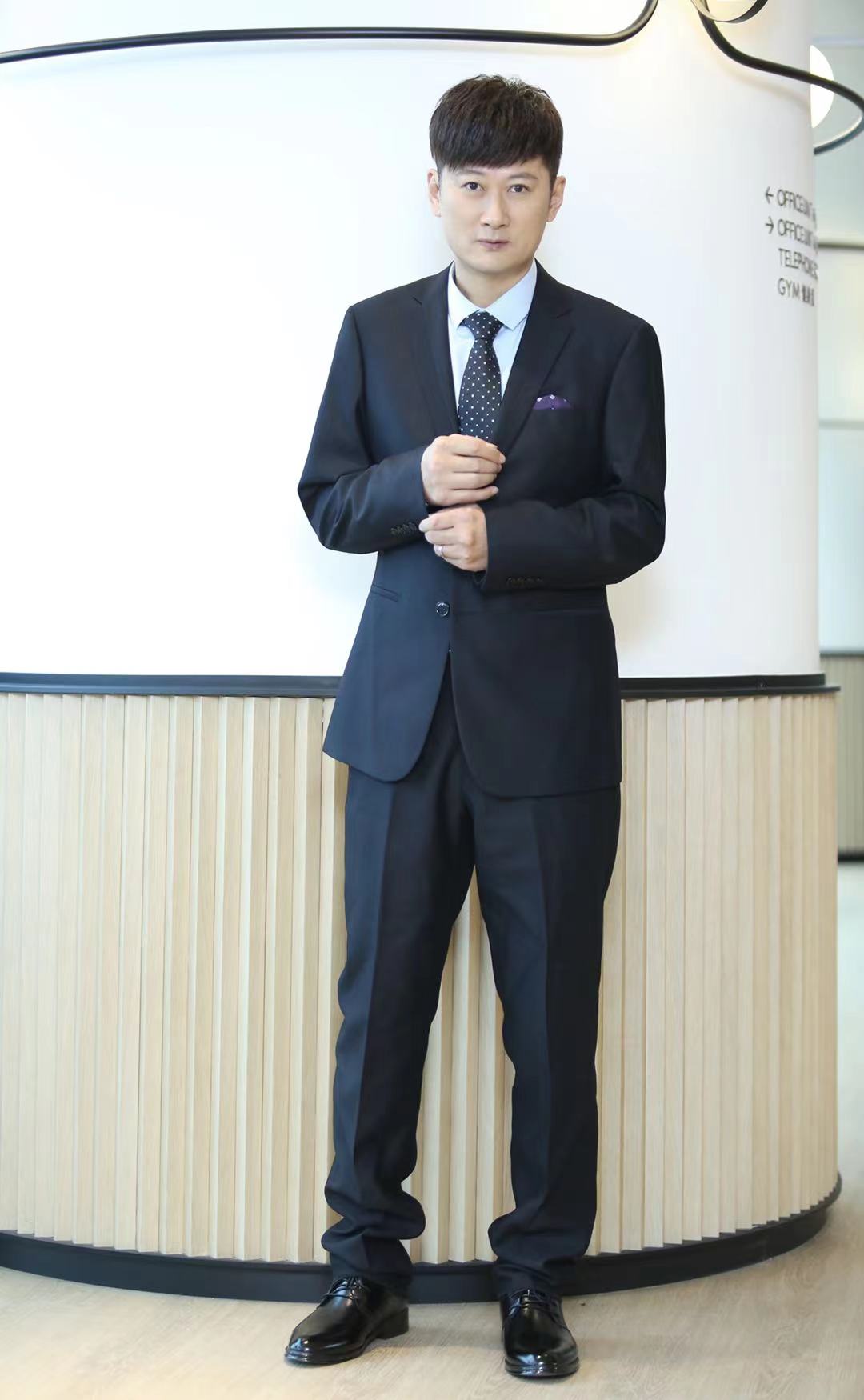 曹军,中国内地 span class="ref" data-ctrid="sbjlw9pyg44s">男演员 