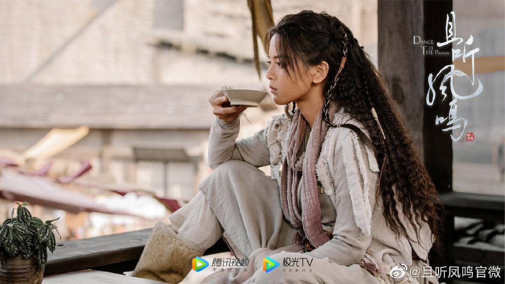 hr">凤舞,小说《 a target="_blank" href="/item/神医凰后/23772630"