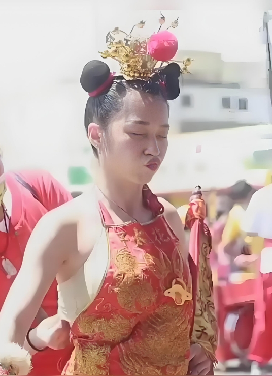 乩童_百度百科